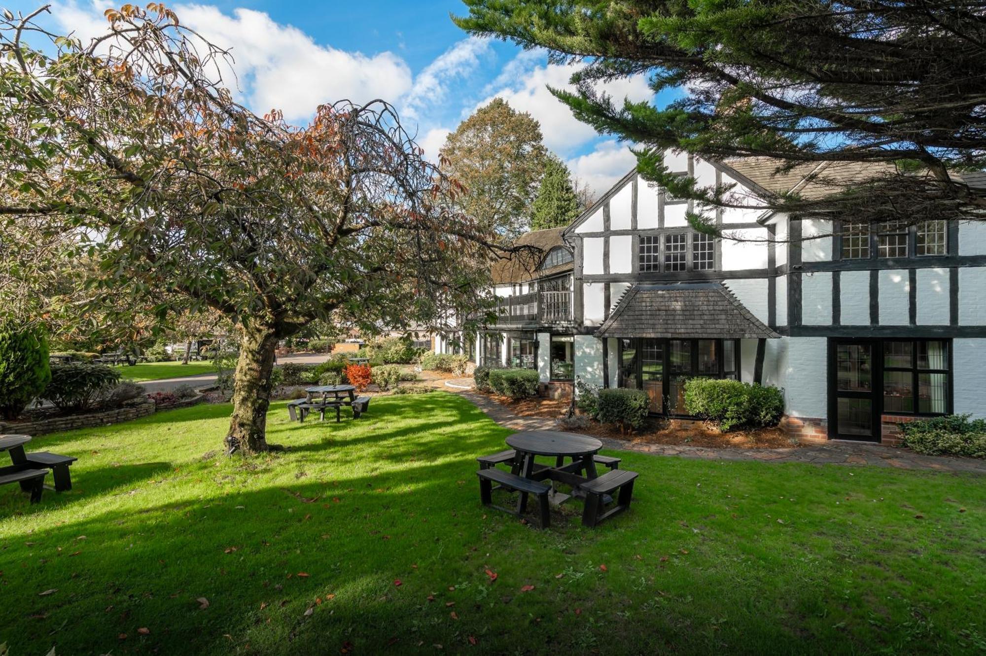 Thatchers East Horsley Exteriér fotografie
