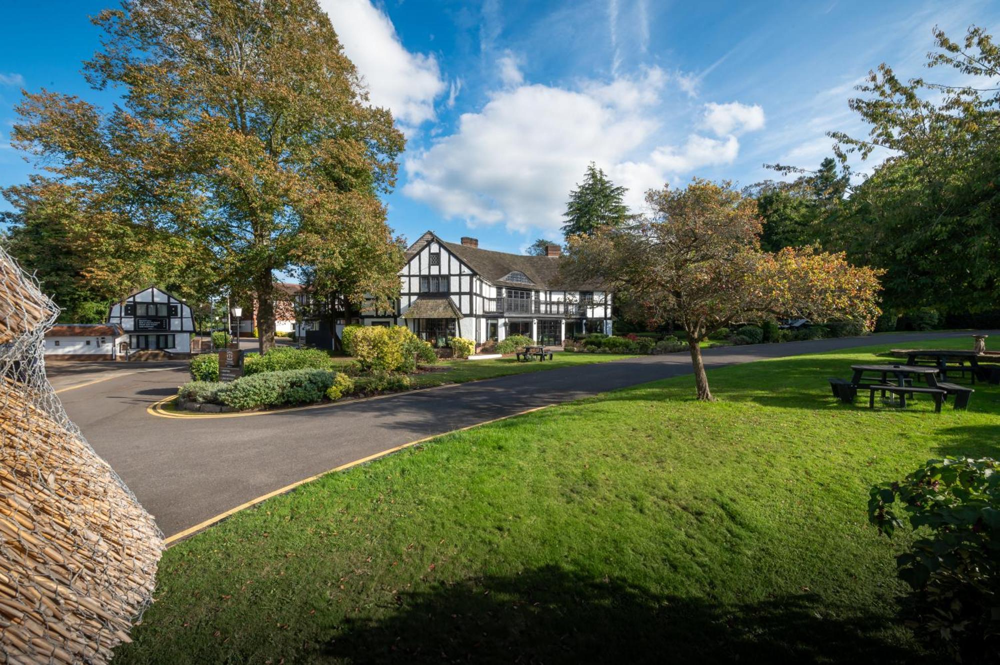 Thatchers East Horsley Exteriér fotografie